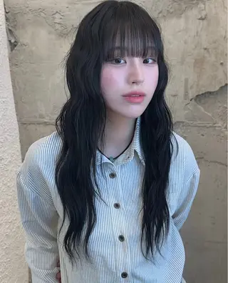 ロング salowin 原宿 aroa所属・韓国／ハッシュカット ／透明感カラー／金野のヘアスタイル
