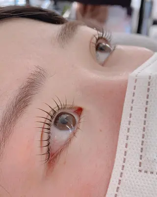 マツエク・マツパ MINAMIDE🦋 根元上げ➕束感👀✨のマツエク・マツパデザイン