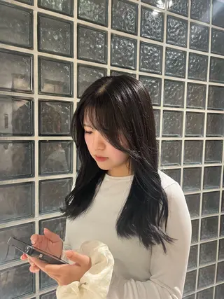 カラー asuka 大阪梅田のヘアスタイル