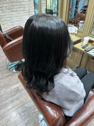 ミディアム カラー 野口 菜緒のヘアスタイル