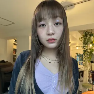 カラー 升方 楓のヘアスタイル