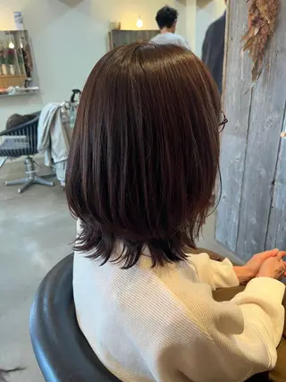 ミディアム カラー 三品 早妃のヘアスタイル