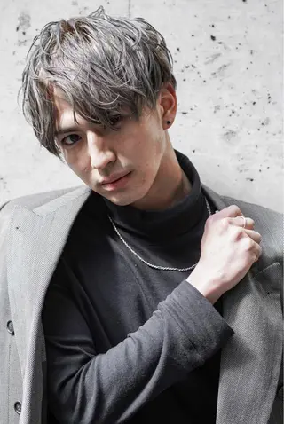 ショート カラー メンズ 津田 祐岐のヘアスタイル