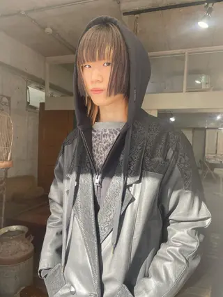 ミディアム ハイトーン/顔まわり レイヤー/YUKAのヘアスタイル