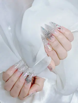 ネイル CeCeまつげパーマ マツエク❣️パリエクのネイルデザイン