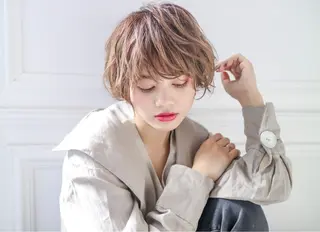 ショート カラー パーマ ヘアアレンジ JYUNESU表参道所属・似合わせhair🔸 アサダ タカコ🔸のヘアスタイル