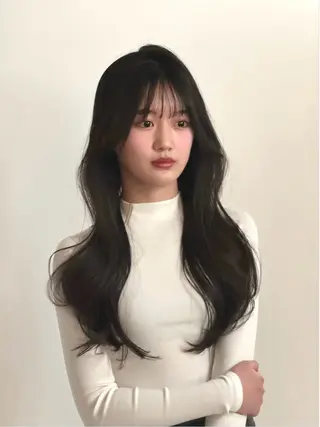 ロング カラー ヘアアレンジ 🤍layer🤍 リナのヘアスタイル