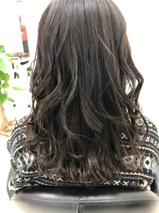 ロング カラー 渕向 克海のヘアスタイル