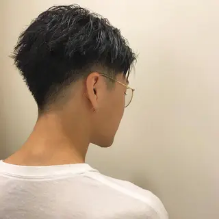 ショート カラー メンズ 平内 賢人のヘアスタイル