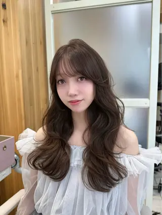 ロング oto🎀×美髪× シースルー前髪🤍のヘアスタイル