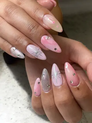 ネイル MiMi NAIL TOKYO所属・Hisaka Mikiのネイルデザイン