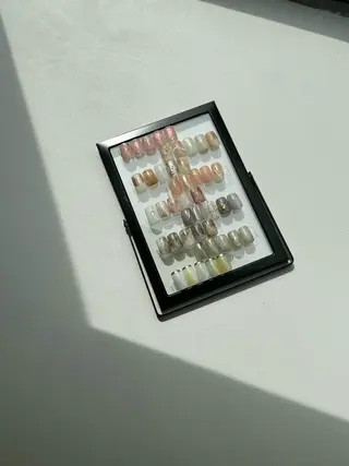 ネイル NINE_ AKARIのネイルデザイン