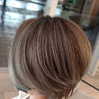 ショート Harbors所属・吉田有里🔸 カラーリスト🔸鎌倉のヘアスタイル