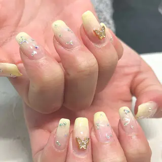 ネイル Bianca市ヶ谷店 Aiuraのネイルデザイン