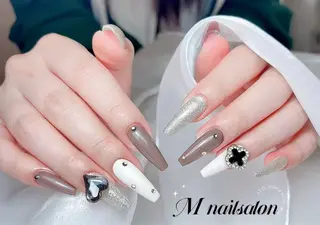 ネイル M🌷nail 長さだし専門店のネイルデザイン