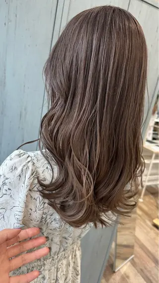 セミロング suzuka/透明感 カラー 美髪縮毛矯正のヘアスタイル