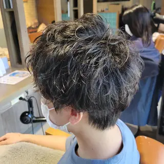 メンズ パーマ alushe 岡 陽子のヘアスタイル