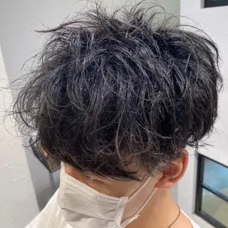 ショート パーマ メンズ 赤み消し🌿 透明感カラー🫧のヘアスタイル