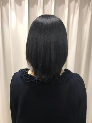 ミディアム 山本 咲貴のヘアスタイル
