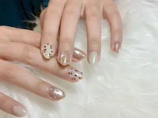 ネイル Mia nail 【⠀ミアネイル 】のネイルデザイン