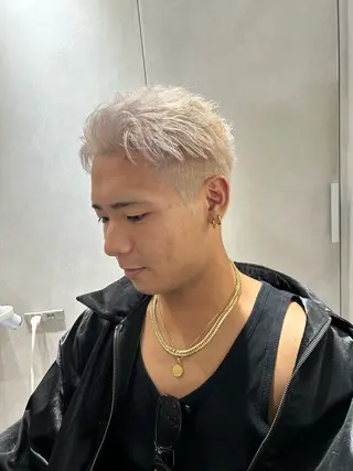 メンズ onyx所属・表参道/フェード・ メッシュ・ハイトーンのヘアスタイル