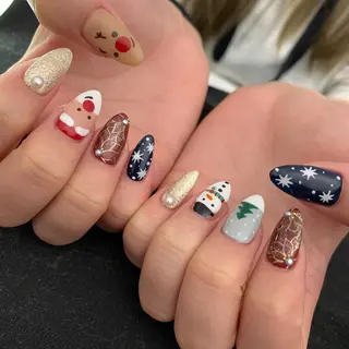 ネイル E.design. Nailのネイルデザイン