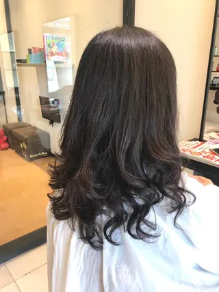 セミロング パーマ Renatus店長 金子裕美のヘアスタイル