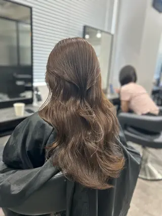 セミロング カラー ヘアアレンジ 💗うる艶モテ髪 💗髪質改善✨🫧のヘアスタイル