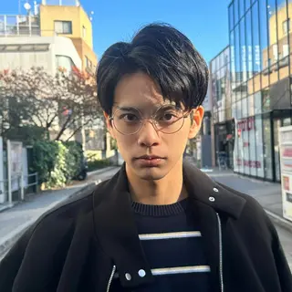 ショート カラー パーマ メンズ メンズ支持No. 1 🥇メンズ特化吉田のヘアスタイル