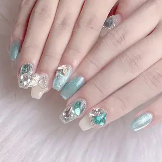 ネイル Mari 🎀六月移転のネイルデザイン