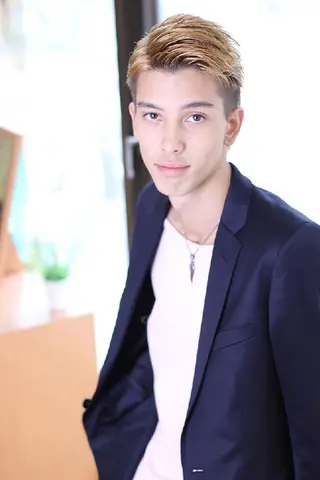 ショート メンズ カラー TV出演&受賞歴有☆ 宮本輝正のヘアスタイル