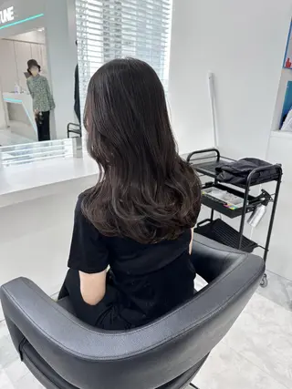 カラー 愛され透明感🪽トレ ンドヘア🪽池袋のヘアスタイル