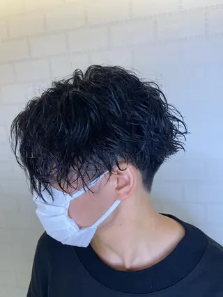 ショート パーマ メンズ 塩谷黎✨ブリーチ無W カラーメンズパーマ✨のヘアスタイル