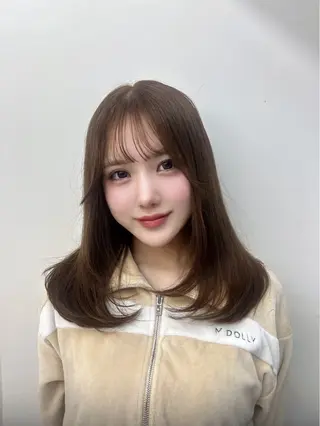 ミディアム ナチュラル透明感✨/ LAPIS  REOのヘアスタイル