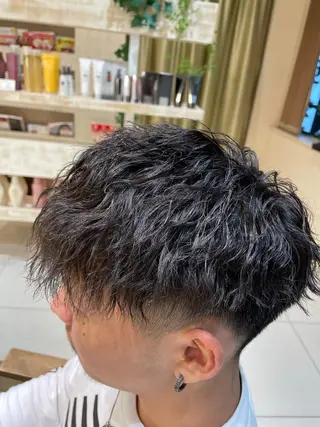 ミディアム パーマ メンズ 本厚木|縮毛矯正/ 酸性スト専門サロンのヘアスタイル