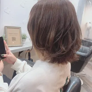 ミディアム パーマ 庭山 理沙のヘアスタイル