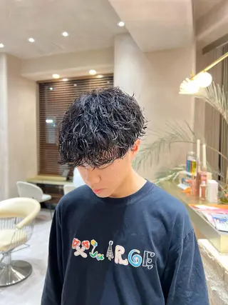 ショート パーマ メンズ 波巻きスパイラルパー マ/シャドウパーマ駿のヘアスタイル