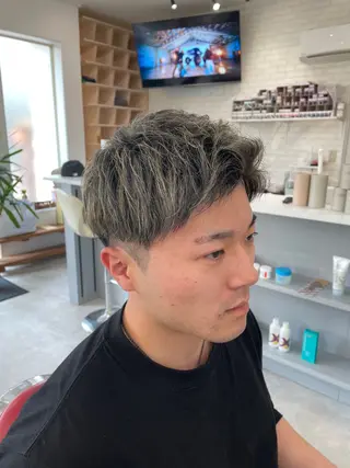 カラー メンズ ババ タケルのヘアスタイル