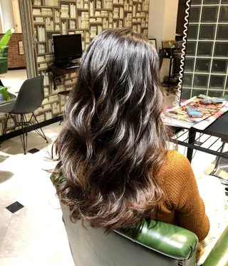 ロング カラー パーマ ヘアアレンジ tocca所属・毎月通える価格♪ 杉本真基のヘアスタイル