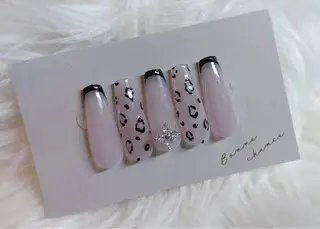 ネイル le'a-レア-【ア イ×ネイル×眉】のネイルデザイン