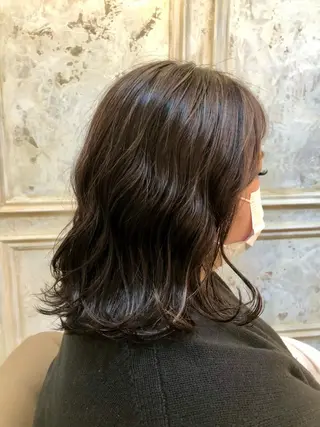 ミディアム カラー Carina所属・セン北徒歩５分 キシタクのヘアスタイル