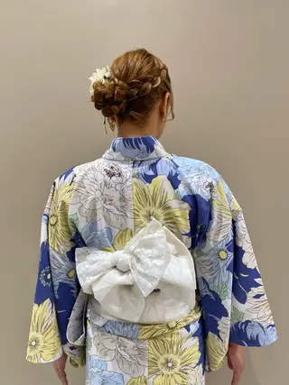 ベージュ/アレンジ /横浜/杉本千夏のヘアスタイル