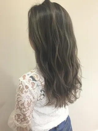 セミロング Noe心斎橋所属・Noe心斎橋 堀田 朋宏のヘアスタイル