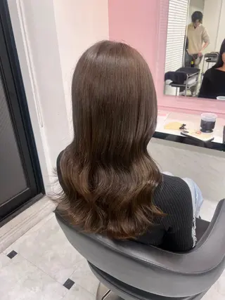 ロング カラー ヘアアレンジ 韓国風🤍グレ ージュ🤍たくみのヘアスタイル