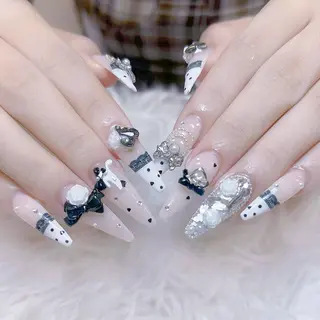 ネイル ANH NAIL ゴテゴテ専門店💎のネイルデザイン