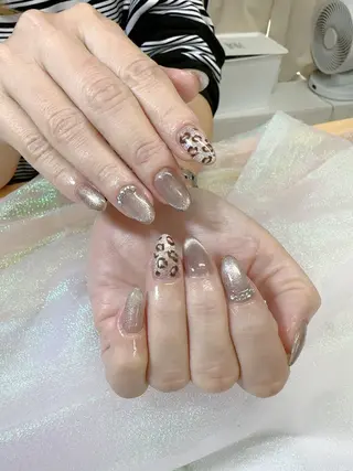 ネイル Hey🌈NAIL 長さ出し専門店のネイルデザイン