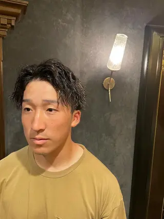 ミディアム パーマ メンズ カット指名No1漆原 聡のヘアスタイル