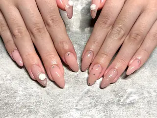 ネイル Li aile eye&nail 上本町店所属・Li aile kana🐰🩵のネイルデザイン