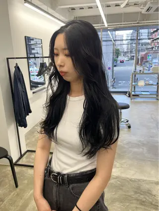 カラー 酒井 美里のヘアスタイル