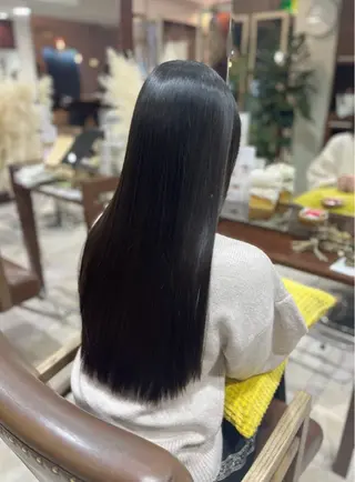 ロング 透明感カラー／ 艶感カラー／RAMUのヘアスタイル